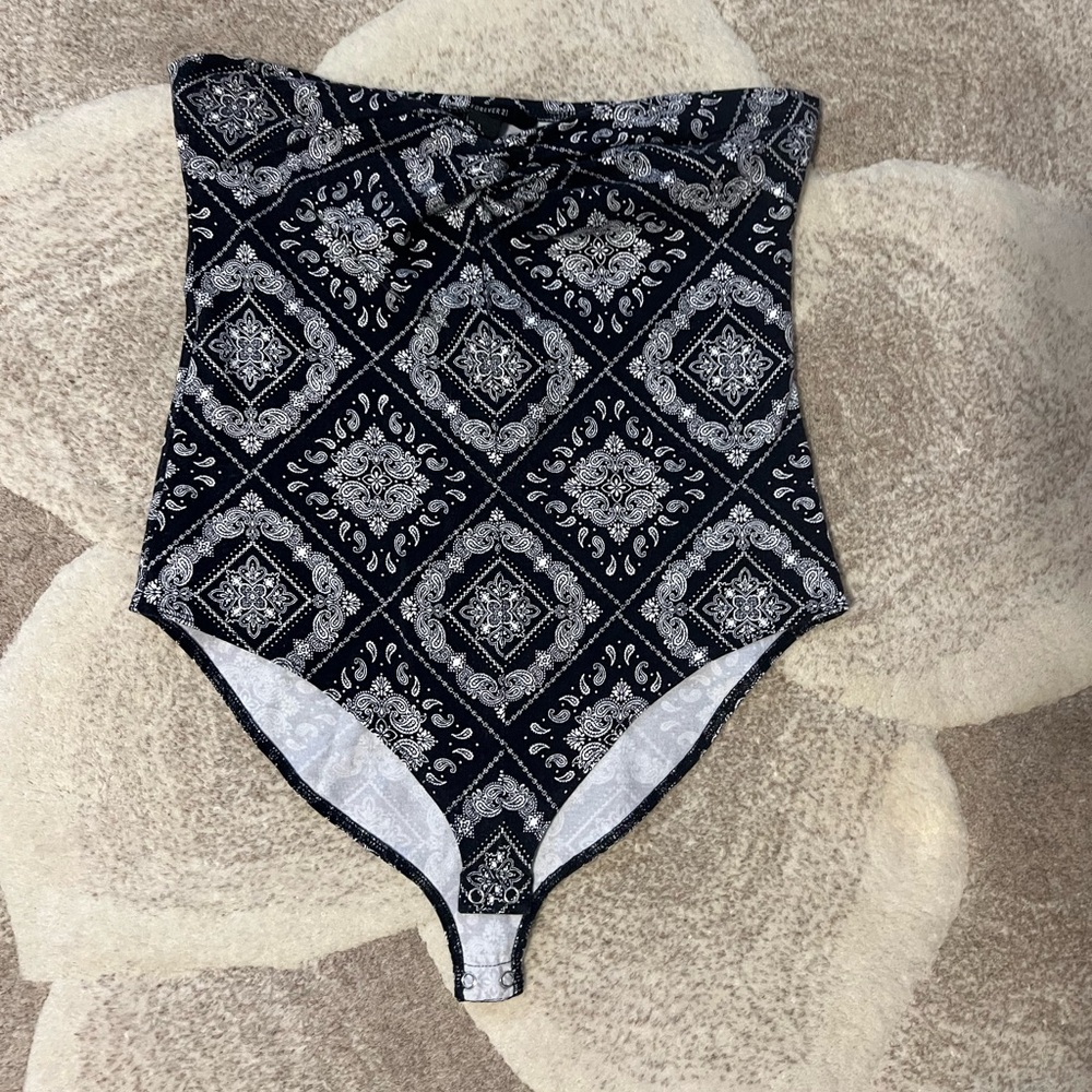 Forever 21 Black and White Paisley Bodysuit